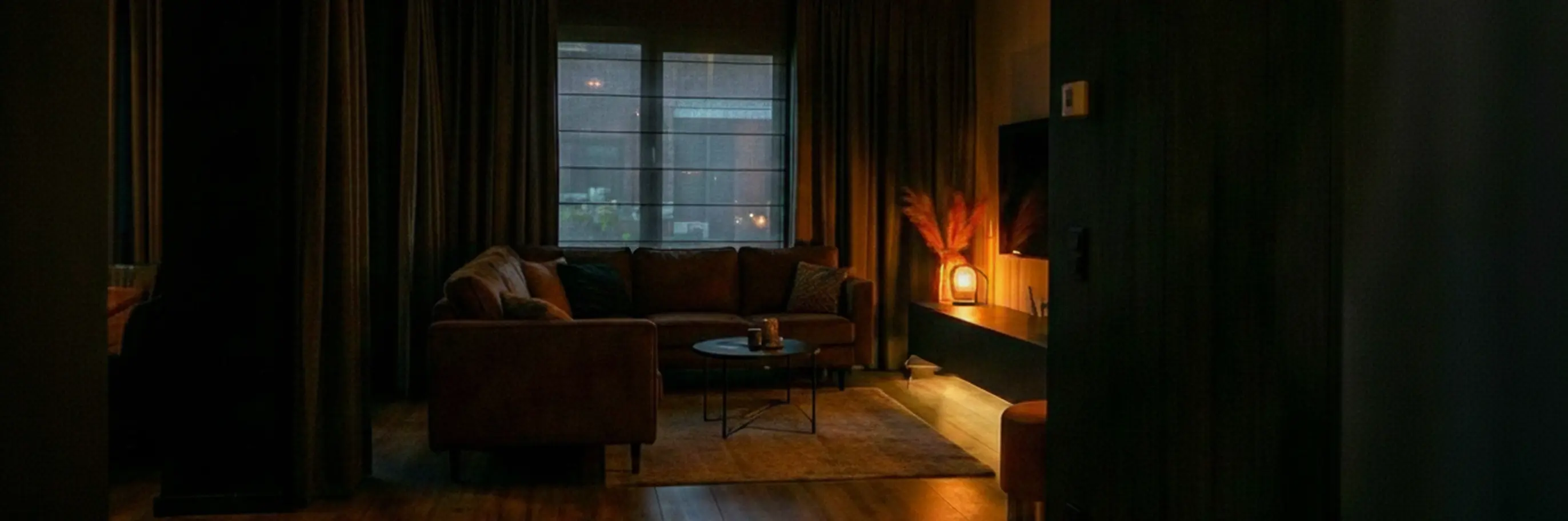 Moderné elektroinštalačné riešenia: Zabezpečte domácnosť s inteligentnými technológiami