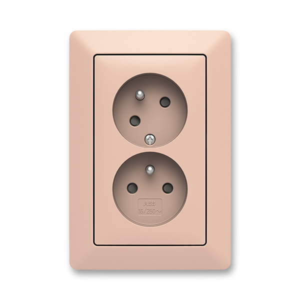 Zásuvka dvojnásobná bezskrutková, s clonkami, s natočenou dutinou, púdrová / biela